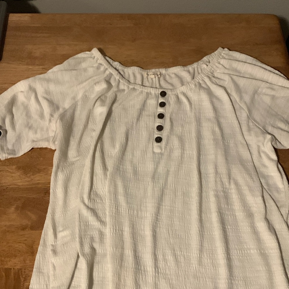 Ivory short sleeved blouse